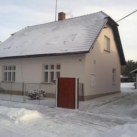 Holiday home Rekreacni Dum Sudomerice u Bechyne